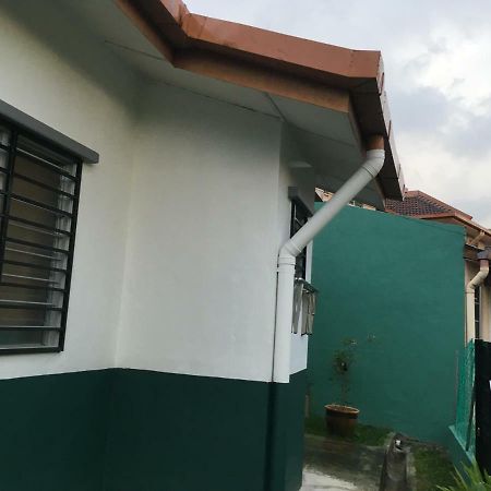 Permata Impian Villa บางี ภายนอก รูปภาพ
